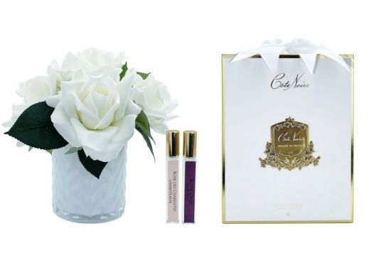 Букет лилий, белый  ваза стекло рельеф "Ёлочка", 2 спрея, Д  21х17х17 см HERRINGBONE FLOWER WHITE, арт. HCF05 COTE NOIRE